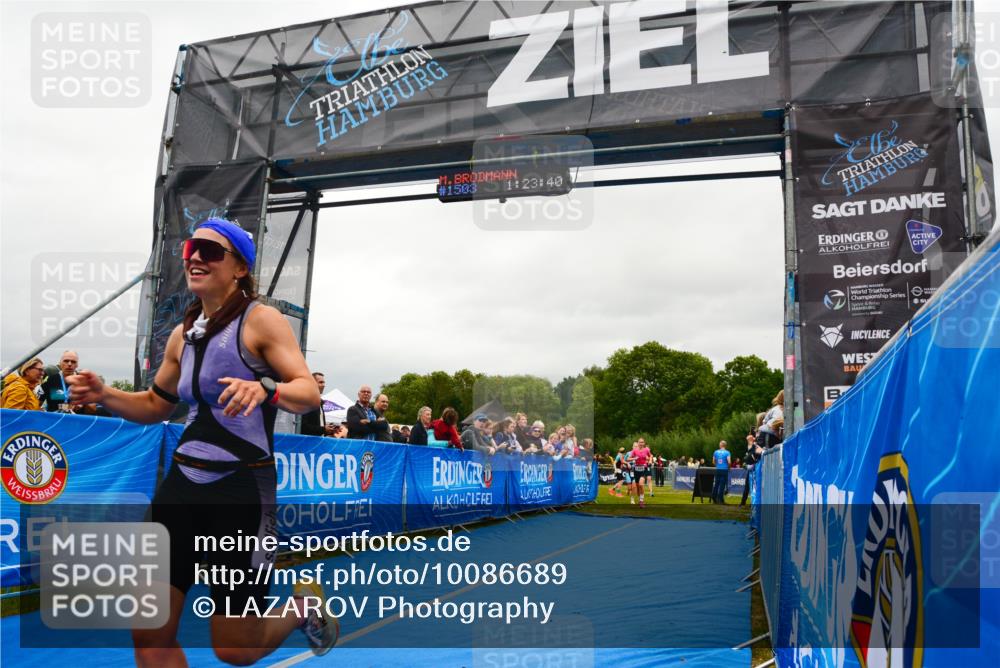 30.08.2026 - Elbe Triathlon Hamburg LAZAROV Photography http://msf.ph/oto/10086689 30.08.2026 12:03:41 Ziel 1388, 1420, 1466, 1500, 1503 meine-sportfotos.de