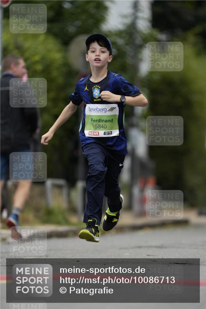 30.08.2026 - Blankeneser Heldenlauf Patografie http://msf.ph/oto/10086713 30.08.2026 10:51:45 Ziel 5840 meine-sportfotos.de