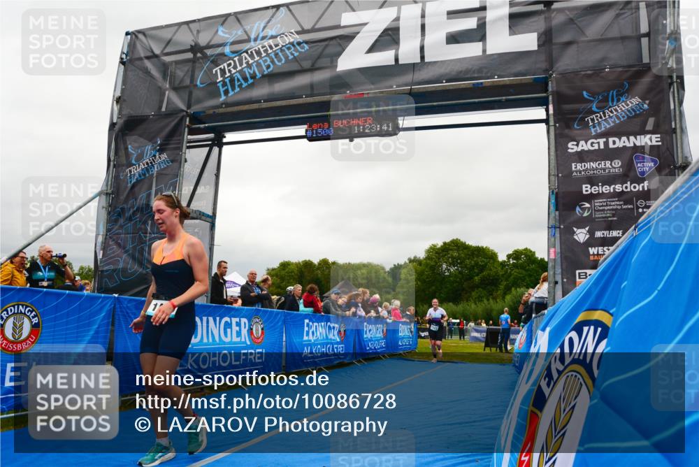 30.08.2026 - Elbe Triathlon Hamburg LAZAROV Photography http://msf.ph/oto/10086728 30.08.2026 12:03:49 Ziel 1388, 1466, 1522, 1572 meine-sportfotos.de