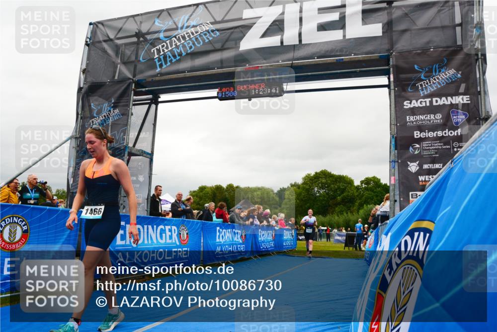 30.08.2026 - Elbe Triathlon Hamburg LAZAROV Photography http://msf.ph/oto/10086730 30.08.2026 12:03:49 Ziel 1388, 1466, 1522, 1572 meine-sportfotos.de
