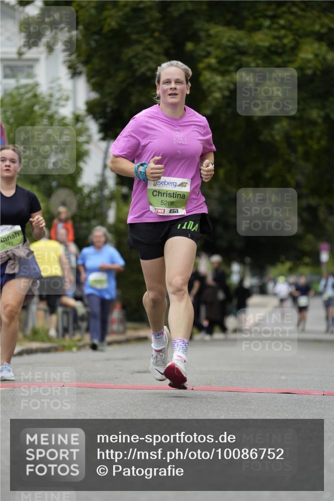 30.08.2026 - Blankeneser Heldenlauf Patografie http://msf.ph/oto/10086752 30.08.2026 10:52:34 Ziel 5266, 5772 meine-sportfotos.de