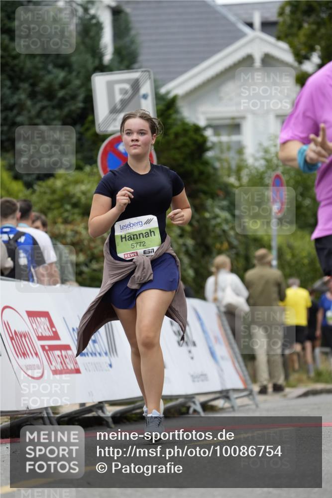 30.08.2026 - Blankeneser Heldenlauf Patografie http://msf.ph/oto/10086754 30.08.2026 10:52:36 Ziel 5266, 5772 meine-sportfotos.de