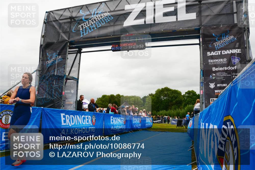 30.08.2026 - Elbe Triathlon Hamburg LAZAROV Photography http://msf.ph/oto/10086774 30.08.2026 12:04:09 Ziel 1580, 1649 meine-sportfotos.de