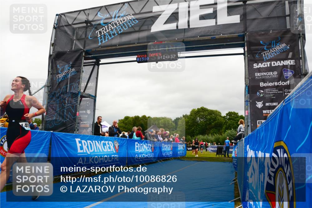 30.08.2026 - Elbe Triathlon Hamburg LAZAROV Photography http://msf.ph/oto/10086826 30.08.2026 12:04:43 Ziel 921, 983, 1127, 1463 meine-sportfotos.de