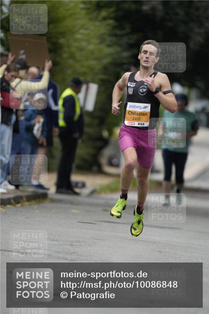 30.08.2026 - Blankeneser Heldenlauf Patografie http://msf.ph/oto/10086848 30.08.2026 11:02:01 Ziel 2492 meine-sportfotos.de