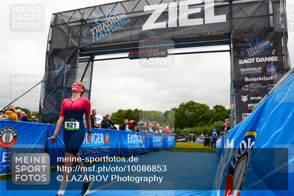 30.08.2026 - Elbe Triathlon Hamburg LAZAROV Photography http://msf.ph/oto/10086853 30.08.2026 12:04:52 Ziel 921, 983, 1127 meine-sportfotos.de
