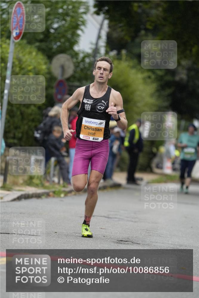30.08.2026 - Blankeneser Heldenlauf Patografie http://msf.ph/oto/10086856 30.08.2026 11:02:04 Ziel 2492 meine-sportfotos.de