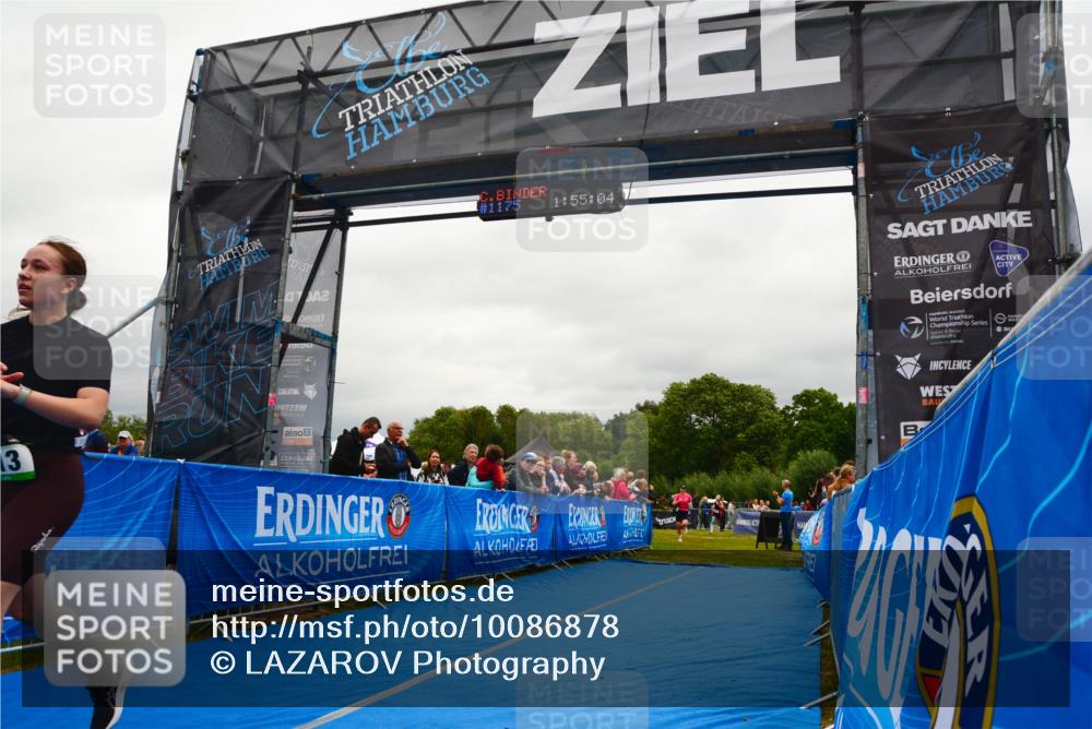 30.08.2026 - Elbe Triathlon Hamburg LAZAROV Photography http://msf.ph/oto/10086878 30.08.2026 12:05:09 Ziel 813, 1414, 1459, 1488 meine-sportfotos.de