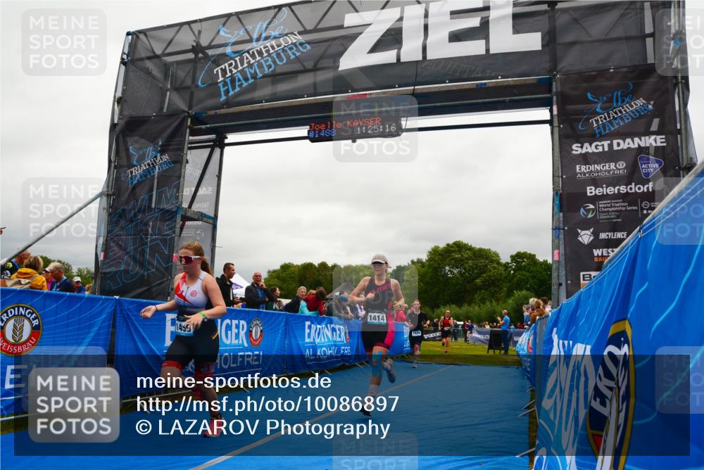 30.08.2026 - Elbe Triathlon Hamburg LAZAROV Photography http://msf.ph/oto/10086897 30.08.2026 12:05:17 Ziel 1414, 1424, 1459, 1460, 1488, 1525 meine-sportfotos.de