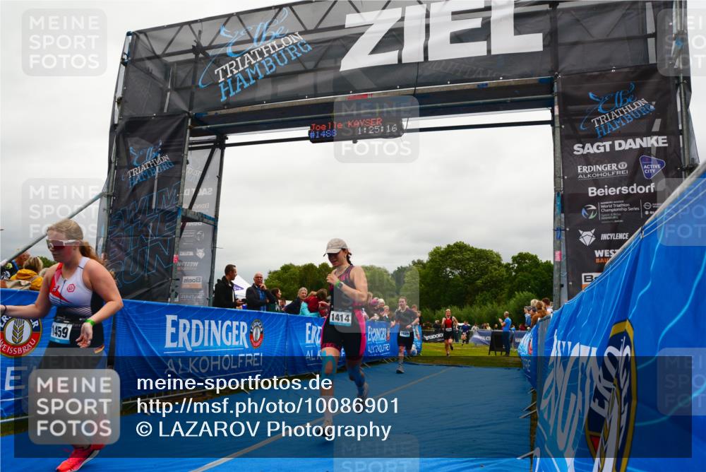 30.08.2026 - Elbe Triathlon Hamburg LAZAROV Photography http://msf.ph/oto/10086901 30.08.2026 12:05:17 Ziel 1414, 1424, 1459, 1460, 1488, 1525 meine-sportfotos.de