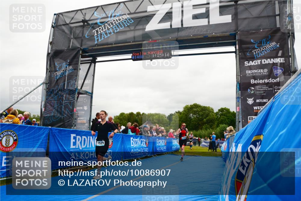 30.08.2026 - Elbe Triathlon Hamburg LAZAROV Photography http://msf.ph/oto/10086907 30.08.2026 12:05:19 Ziel 1358, 1414, 1424, 1459, 1460, 1525 meine-sportfotos.de