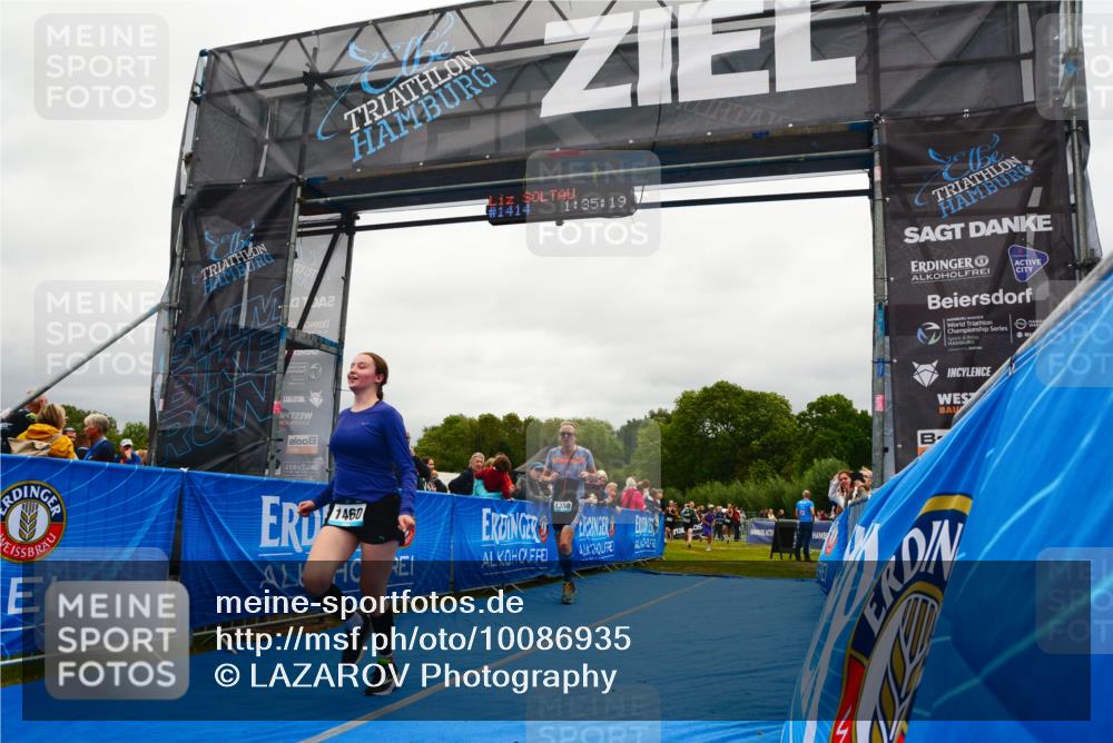 30.08.2026 - Elbe Triathlon Hamburg LAZAROV Photography http://msf.ph/oto/10086935 30.08.2026 12:05:26 Ziel 1358, 1397, 1460, 1529 meine-sportfotos.de