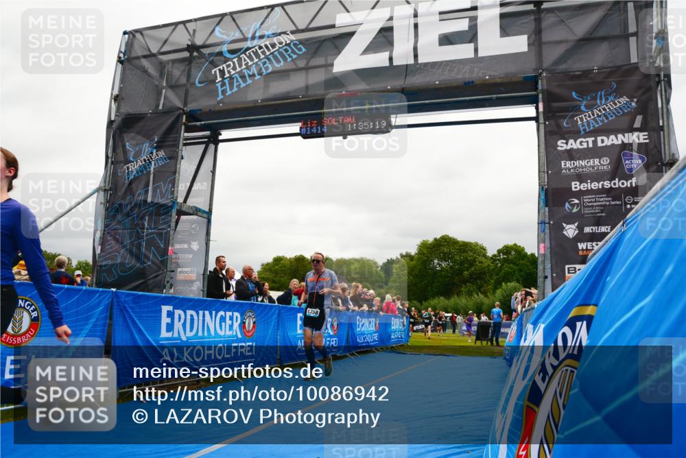 30.08.2026 - Elbe Triathlon Hamburg LAZAROV Photography http://msf.ph/oto/10086942 30.08.2026 12:05:27 Ziel 1358, 1397, 1460, 1529, 1577 meine-sportfotos.de