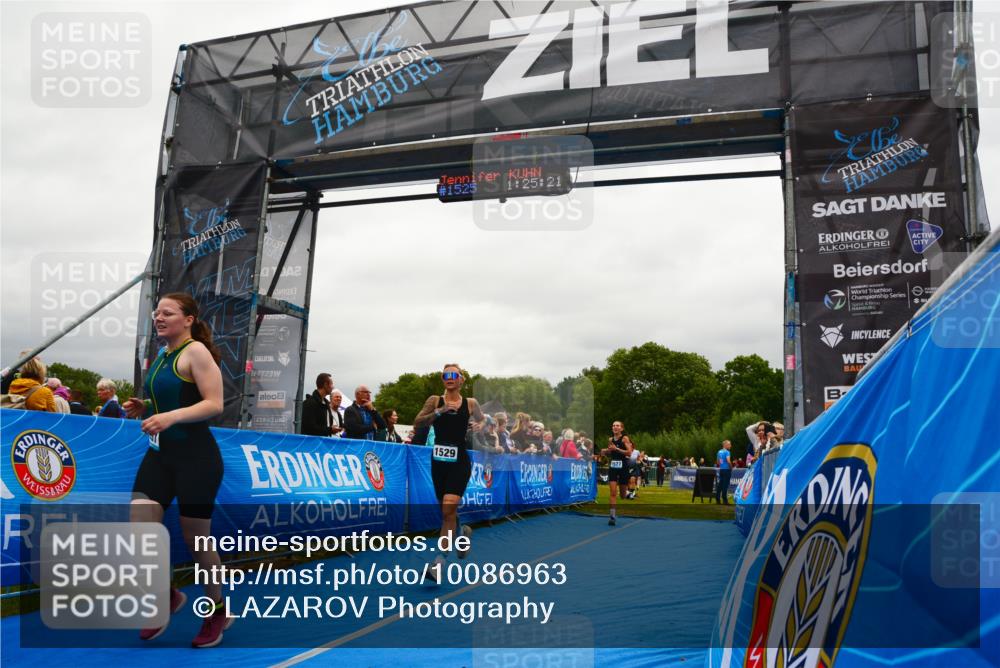 30.08.2026 - Elbe Triathlon Hamburg LAZAROV Photography http://msf.ph/oto/10086963 30.08.2026 12:05:33 Ziel 564, 1397, 1475, 1529, 1577 meine-sportfotos.de