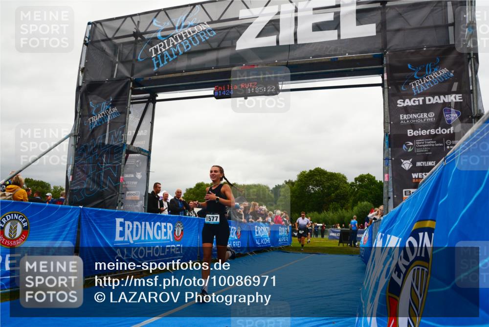 30.08.2026 - Elbe Triathlon Hamburg LAZAROV Photography http://msf.ph/oto/10086971 30.08.2026 12:05:36 Ziel 564, 1397, 1475, 1529, 1577 meine-sportfotos.de