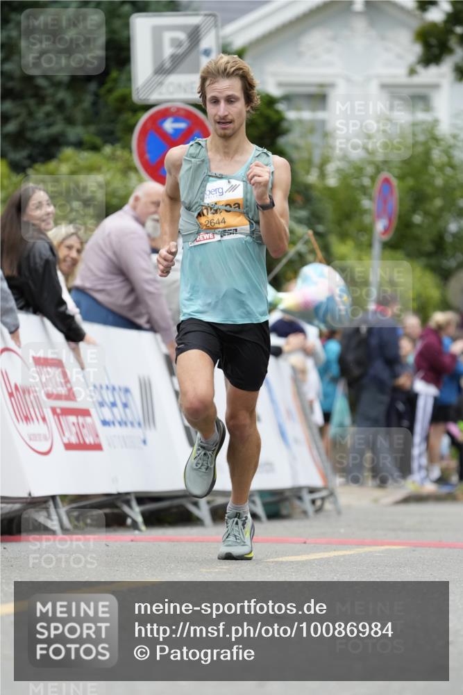 30.08.2026 - Blankeneser Heldenlauf Patografie http://msf.ph/oto/10086984 30.08.2026 11:16:17 Ziel 2644 meine-sportfotos.de