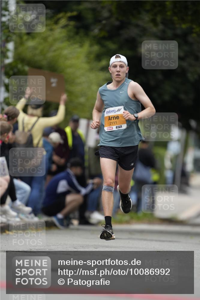 30.08.2026 - Blankeneser Heldenlauf Patografie http://msf.ph/oto/10086992 30.08.2026 11:16:35 Ziel 2111 meine-sportfotos.de