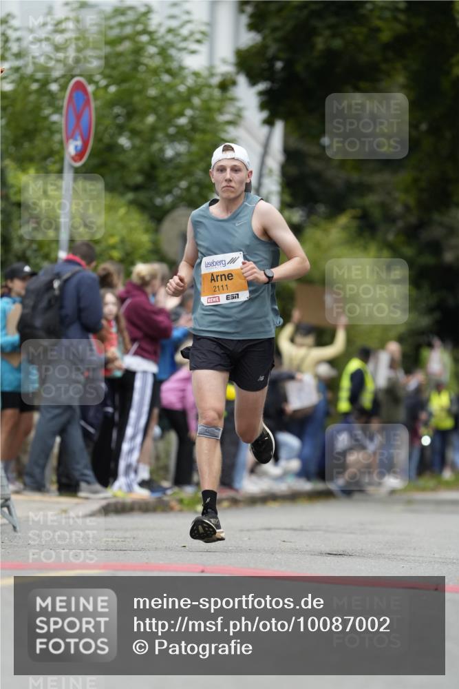 30.08.2026 - Blankeneser Heldenlauf Patografie http://msf.ph/oto/10087002 30.08.2026 11:16:38 Ziel 2111 meine-sportfotos.de
