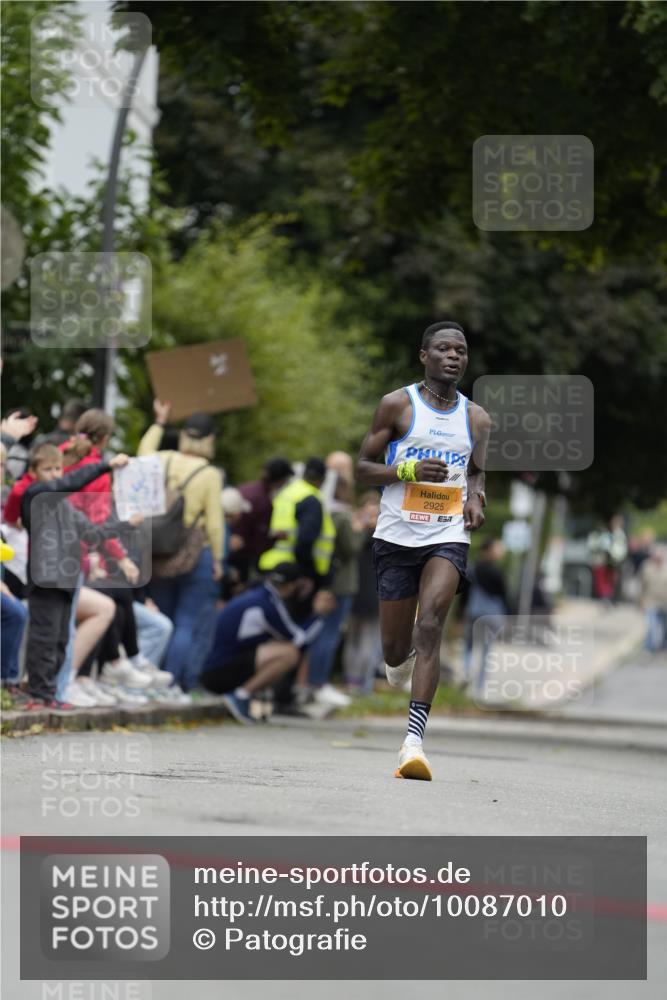 30.08.2026 - Blankeneser Heldenlauf Patografie http://msf.ph/oto/10087010 30.08.2026 11:16:50 Ziel 2925 meine-sportfotos.de