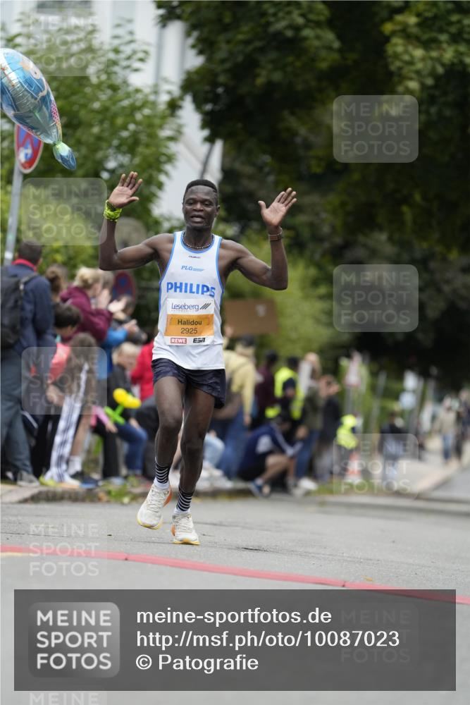 30.08.2026 - Blankeneser Heldenlauf Patografie http://msf.ph/oto/10087023 30.08.2026 11:16:53 Ziel 2925 meine-sportfotos.de