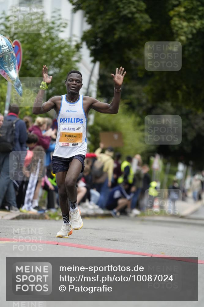 30.08.2026 - Blankeneser Heldenlauf Patografie http://msf.ph/oto/10087024 30.08.2026 11:16:53 Ziel 2925 meine-sportfotos.de