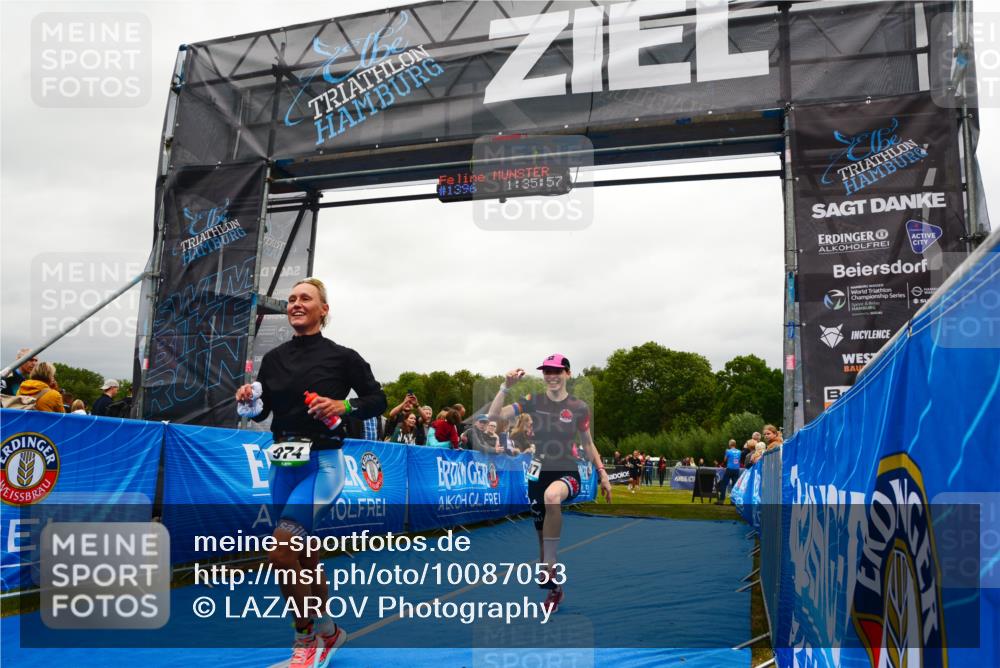 30.08.2026 - Elbe Triathlon Hamburg LAZAROV Photography http://msf.ph/oto/10087053 30.08.2026 12:06:20 Ziel 974, 1402, 1487, 1493 meine-sportfotos.de