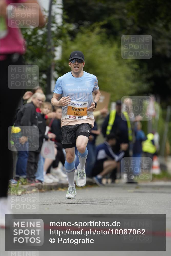 30.08.2026 - Blankeneser Heldenlauf Patografie http://msf.ph/oto/10087062 30.08.2026 11:17:24 Ziel 2379, 2485, 5744 meine-sportfotos.de