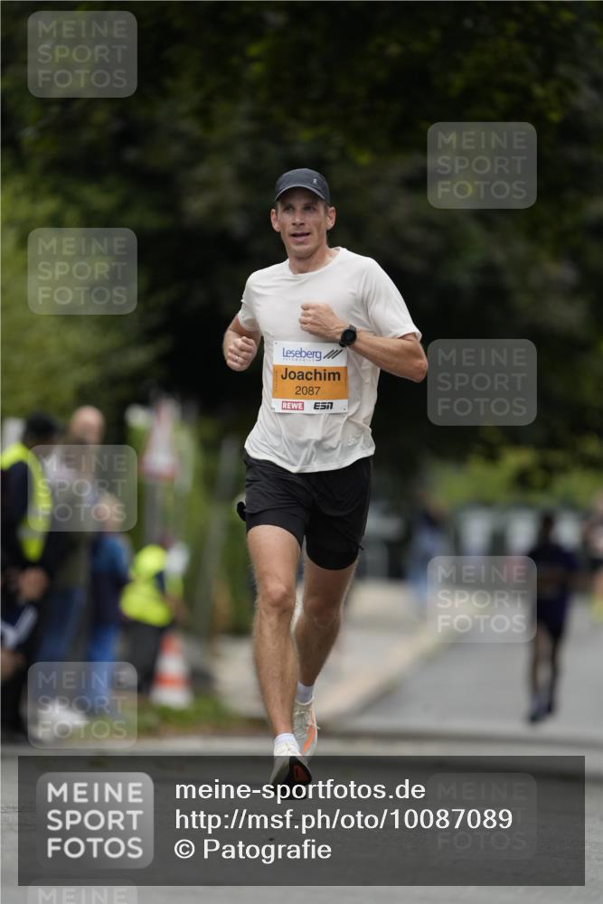 30.08.2026 - Blankeneser Heldenlauf Patografie http://msf.ph/oto/10087089 30.08.2026 11:17:36 Ziel 2087 meine-sportfotos.de