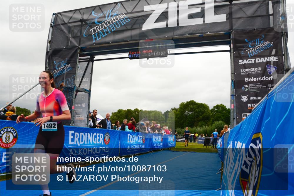 30.08.2026 - Elbe Triathlon Hamburg LAZAROV Photography http://msf.ph/oto/10087103 30.08.2026 12:06:41 Ziel 1448, 1492 meine-sportfotos.de