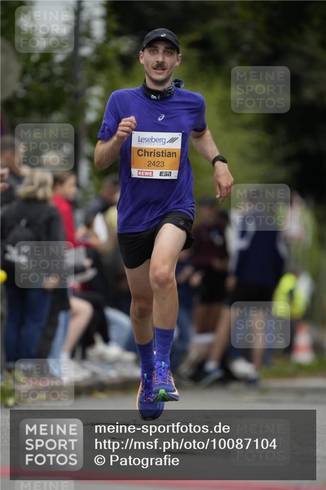30.08.2026 - Blankeneser Heldenlauf Patografie http://msf.ph/oto/10087104 30.08.2026 11:17:53 Ziel 2423 meine-sportfotos.de