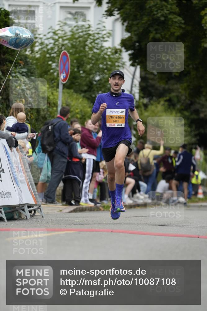 30.08.2026 - Blankeneser Heldenlauf Patografie http://msf.ph/oto/10087108 30.08.2026 11:17:54 Ziel 2423 meine-sportfotos.de