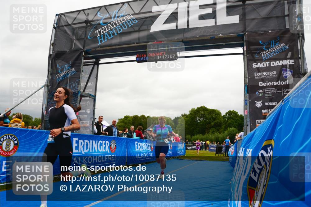 30.08.2026 - Elbe Triathlon Hamburg LAZAROV Photography http://msf.ph/oto/10087135 30.08.2026 12:07:06 Ziel 947, 1513, 1550, 1610 meine-sportfotos.de