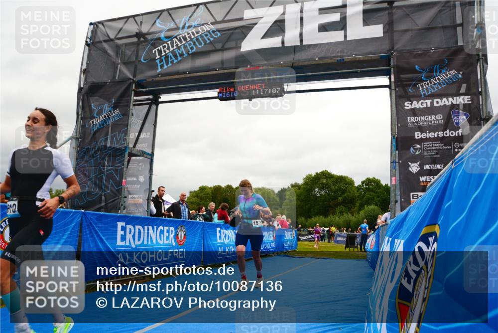 30.08.2026 - Elbe Triathlon Hamburg LAZAROV Photography http://msf.ph/oto/10087136 30.08.2026 12:07:06 Ziel 947, 1513, 1550, 1610 meine-sportfotos.de