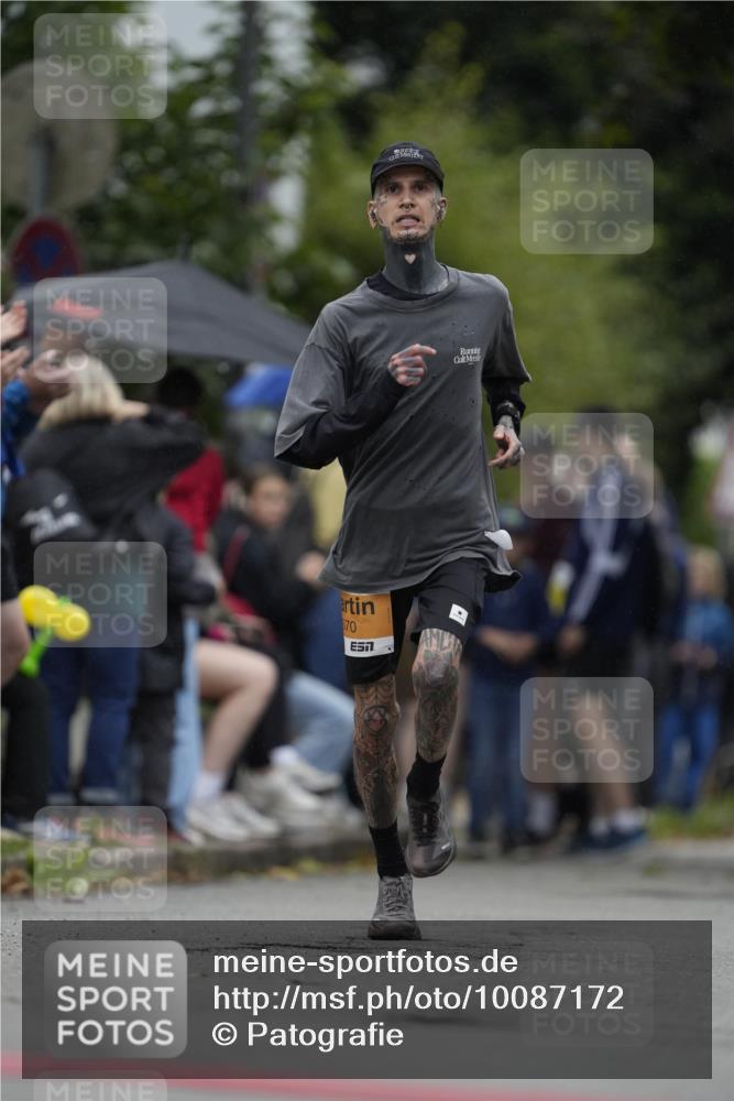 30.08.2026 - Blankeneser Heldenlauf Patografie http://msf.ph/oto/10087172 30.08.2026 11:21:34 Ziel 2570 meine-sportfotos.de
