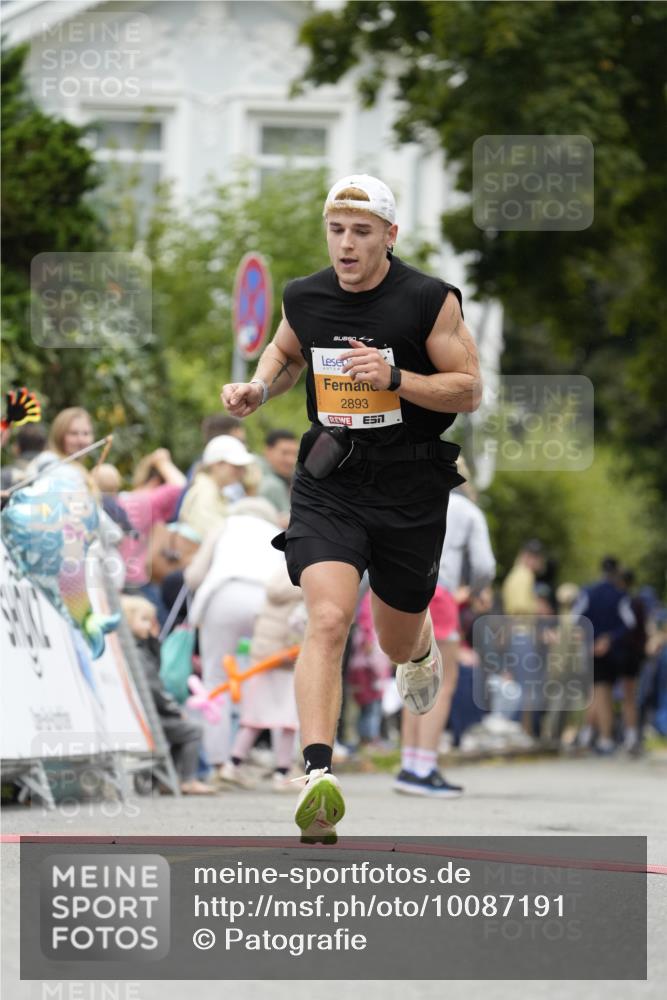 30.08.2026 - Blankeneser Heldenlauf Patografie http://msf.ph/oto/10087191 30.08.2026 11:24:03 Ziel 2893 meine-sportfotos.de