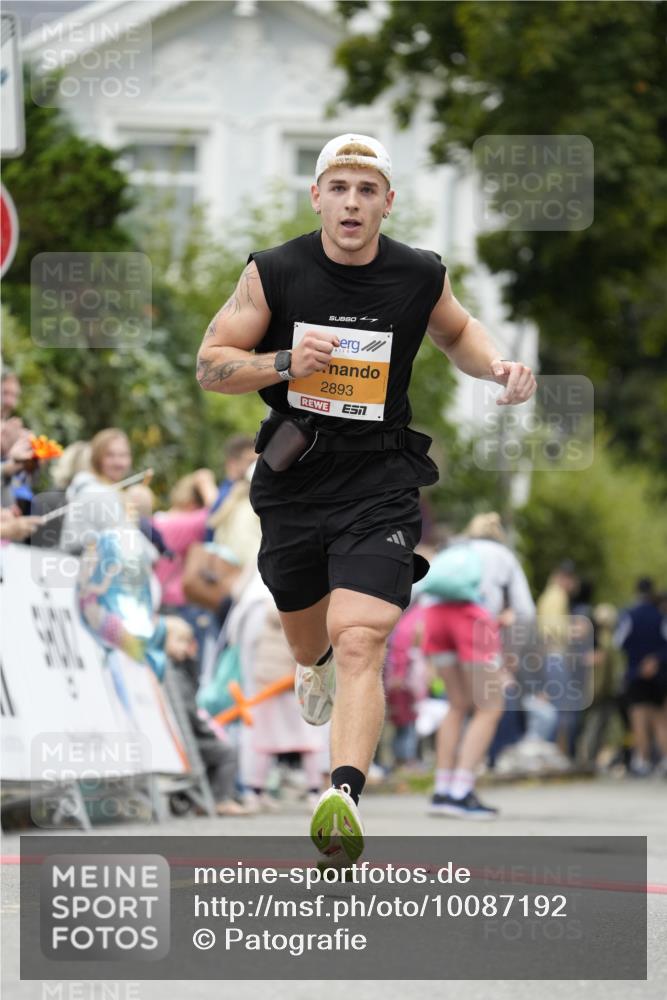 30.08.2026 - Blankeneser Heldenlauf Patografie http://msf.ph/oto/10087192 30.08.2026 11:24:03 Ziel 2893 meine-sportfotos.de