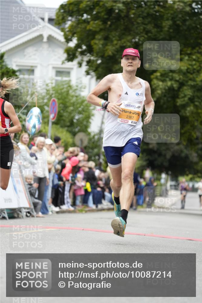 30.08.2026 - Blankeneser Heldenlauf Patografie http://msf.ph/oto/10087214 30.08.2026 11:24:42 Ziel 2139, 2367 meine-sportfotos.de