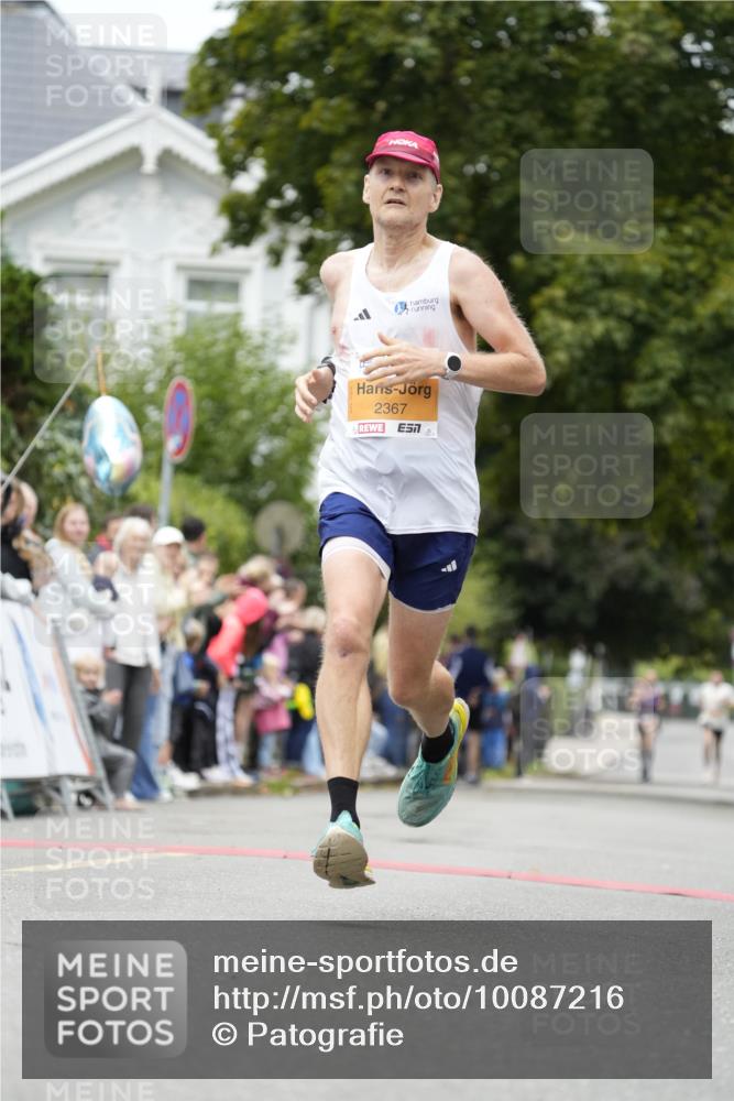 30.08.2026 - Blankeneser Heldenlauf Patografie http://msf.ph/oto/10087216 30.08.2026 11:24:43 Ziel 2139, 2367 meine-sportfotos.de