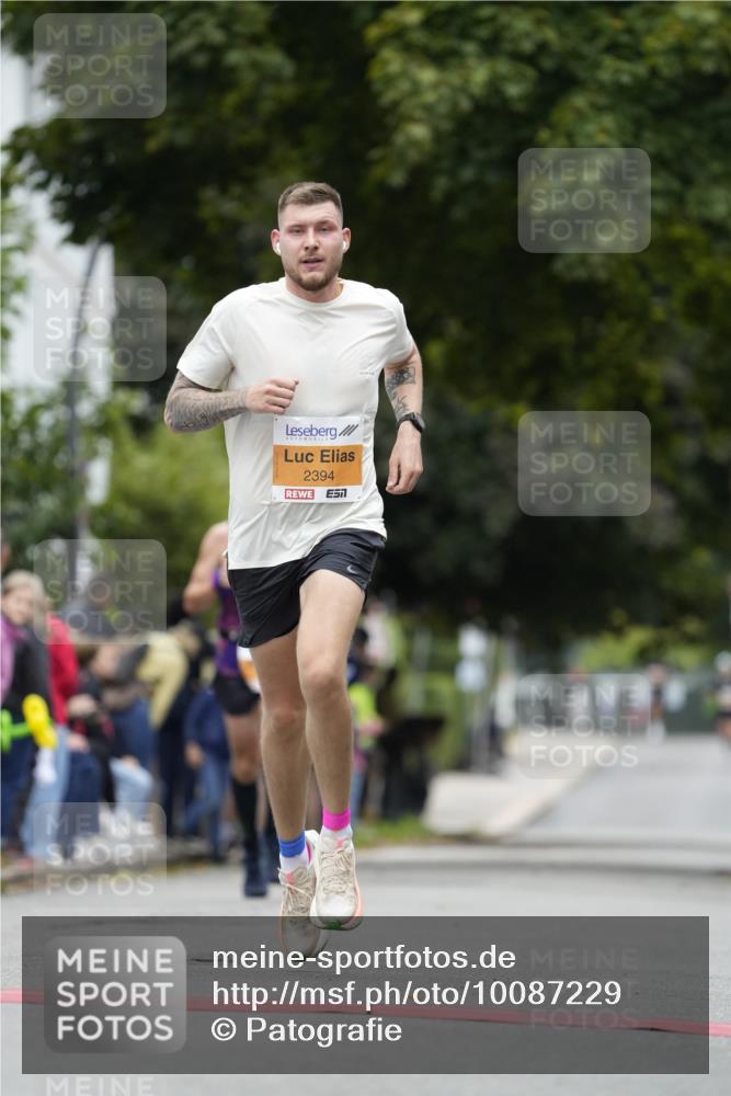 30.08.2026 - Blankeneser Heldenlauf Patografie http://msf.ph/oto/10087229 30.08.2026 11:24:57 Ziel 2394 meine-sportfotos.de