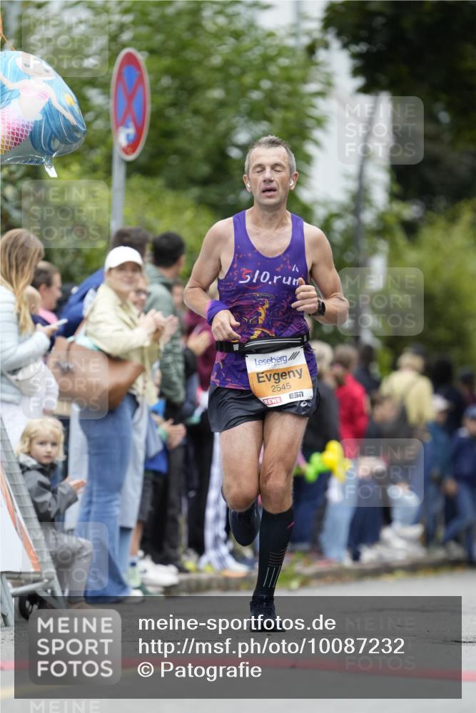 30.08.2026 - Blankeneser Heldenlauf Patografie http://msf.ph/oto/10087232 30.08.2026 11:25:00 Ziel 2394, 2545 meine-sportfotos.de
