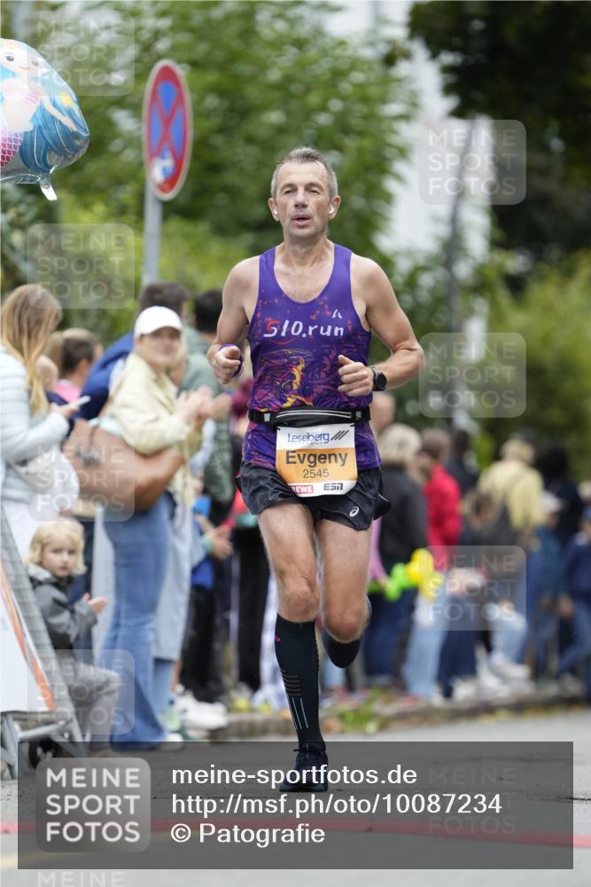 30.08.2026 - Blankeneser Heldenlauf Patografie http://msf.ph/oto/10087234 30.08.2026 11:25:00 Ziel 2394, 2545 meine-sportfotos.de