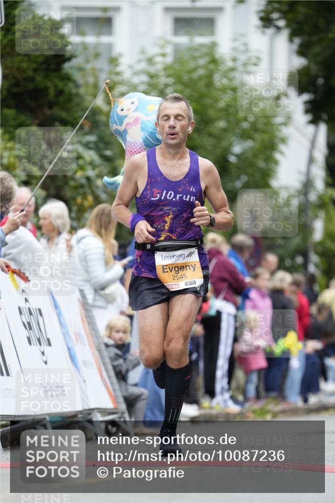 30.08.2026 - Blankeneser Heldenlauf Patografie http://msf.ph/oto/10087236 30.08.2026 11:25:01 Ziel 2394, 2545 meine-sportfotos.de