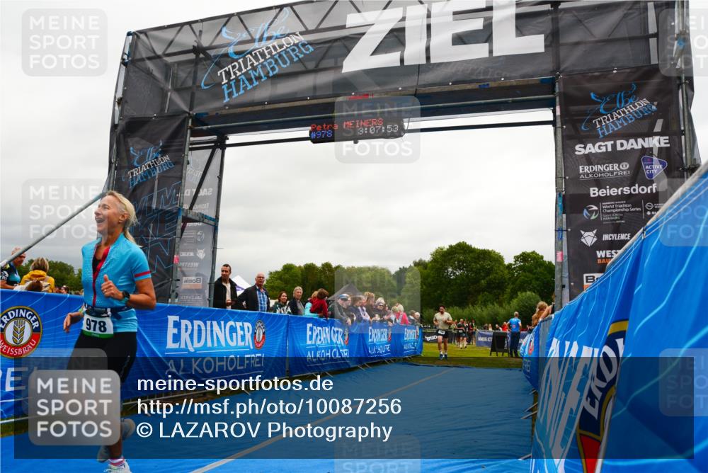 30.08.2026 - Elbe Triathlon Hamburg LAZAROV Photography http://msf.ph/oto/10087256 30.08.2026 12:07:53 Ziel 835, 978, 1095, 1501 meine-sportfotos.de