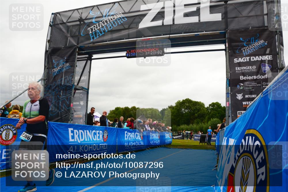 30.08.2026 - Elbe Triathlon Hamburg LAZAROV Photography http://msf.ph/oto/10087296 30.08.2026 12:08:08 Ziel 1366 meine-sportfotos.de