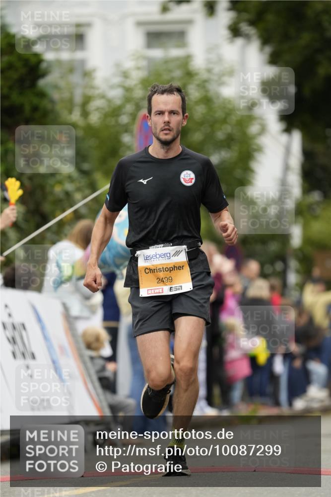 30.08.2026 - Blankeneser Heldenlauf Patografie http://msf.ph/oto/10087299 30.08.2026 11:26:07 Ziel 2345, 2499 meine-sportfotos.de