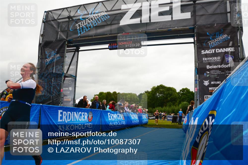 30.08.2026 - Elbe Triathlon Hamburg LAZAROV Photography http://msf.ph/oto/10087307 30.08.2026 12:08:19 Ziel 840, 1584, 1658 meine-sportfotos.de