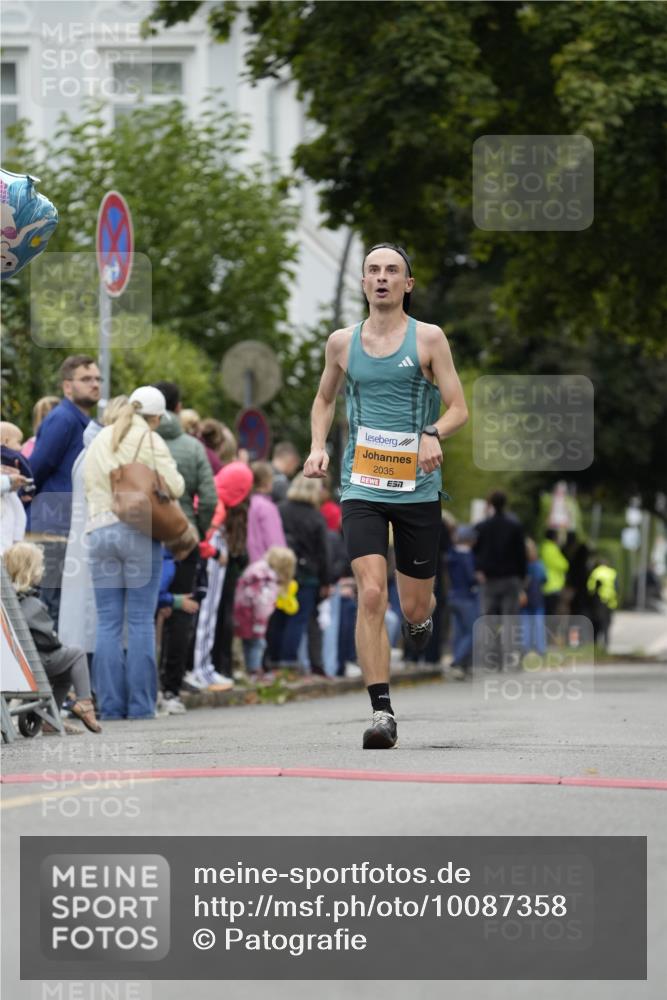 30.08.2026 - Blankeneser Heldenlauf Patografie http://msf.ph/oto/10087358 30.08.2026 11:27:01 Ziel 2035 meine-sportfotos.de