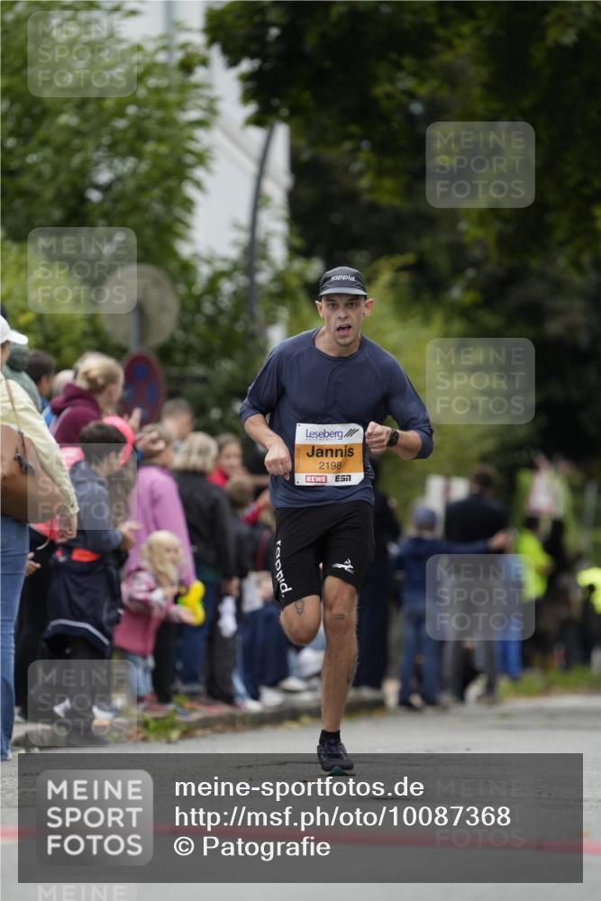 30.08.2026 - Blankeneser Heldenlauf Patografie http://msf.ph/oto/10087368 30.08.2026 11:27:22 Ziel 2198 meine-sportfotos.de