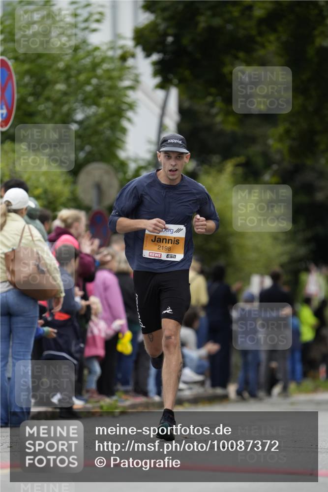 30.08.2026 - Blankeneser Heldenlauf Patografie http://msf.ph/oto/10087372 30.08.2026 11:27:23 Ziel 2198 meine-sportfotos.de