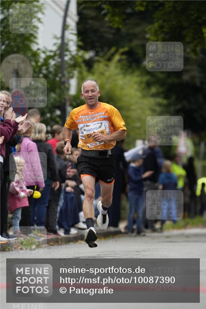 30.08.2026 - Blankeneser Heldenlauf Patografie http://msf.ph/oto/10087390 30.08.2026 11:27:33 Ziel 2198, 2257 meine-sportfotos.de